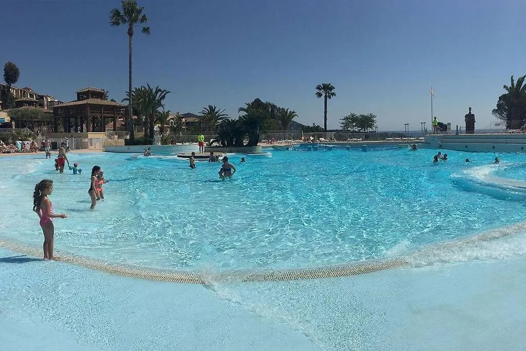 Dans Un Cadre D'Exception, Vue Mer Panoramique A Agay Cote D'Azur, Village Vacances Cap Esterel, T2 Avec Jardin, Golf, Climatisation, Wifi, 5 Piscines Saint-Raphaël 0*,  فرنسا