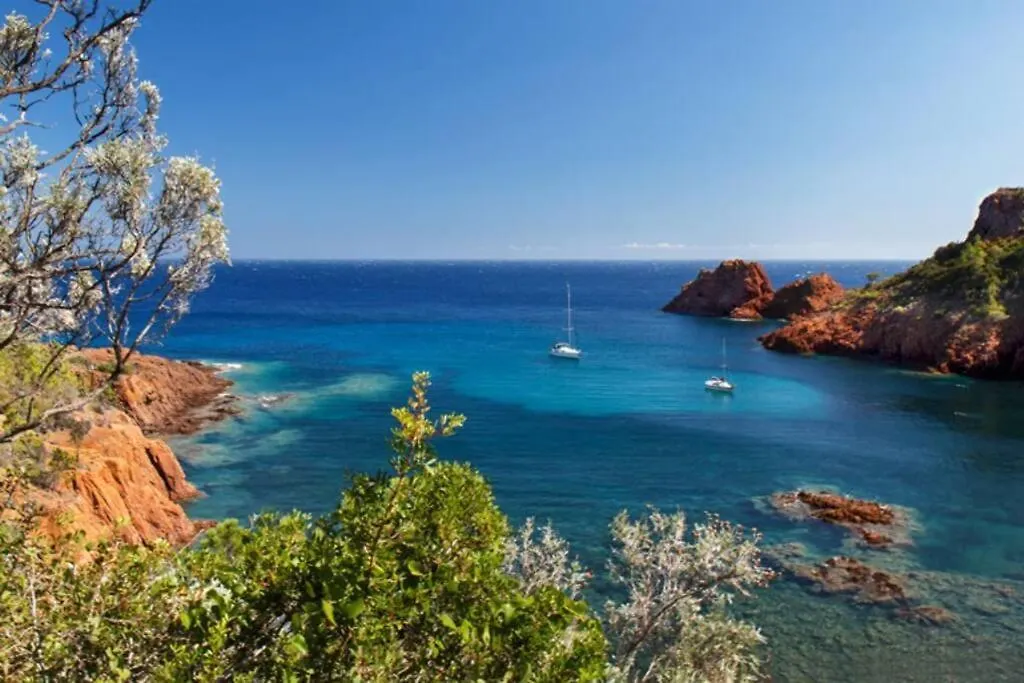 Dans Un Cadre D'Exception, Vue Mer Panoramique A Agay Cote D'Azur, Village Vacances Cap Esterel, T2 Avec Jardin, Golf, Climatisation, Wifi, 5 Piscines Saint-Raphaël